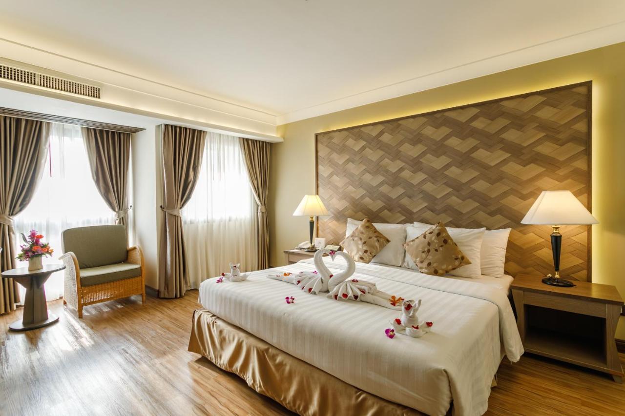 Amora Thapae Hotel Chiang Mai Zewnętrze zdjęcie