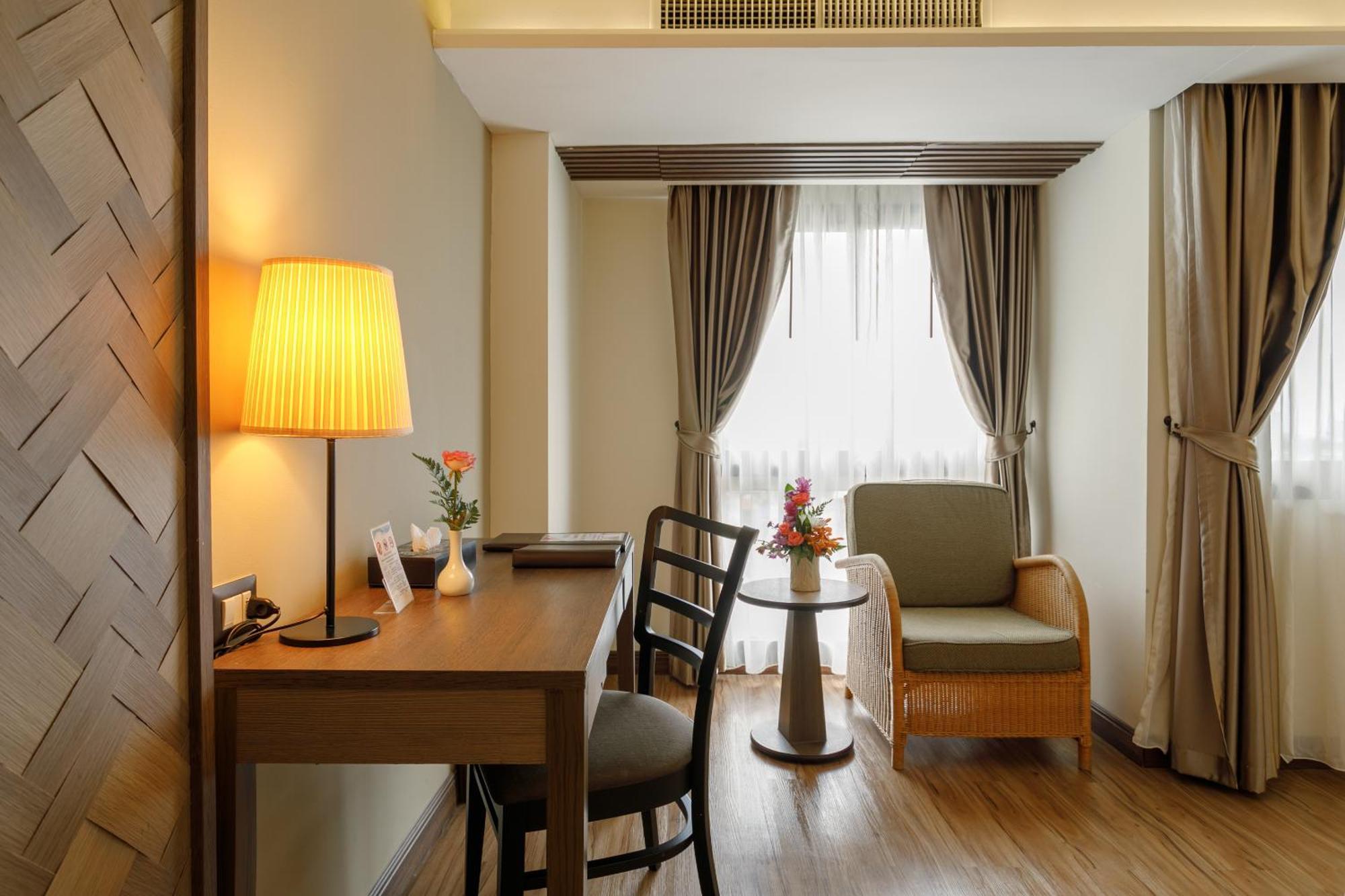 Amora Thapae Hotel Chiang Mai Zewnętrze zdjęcie